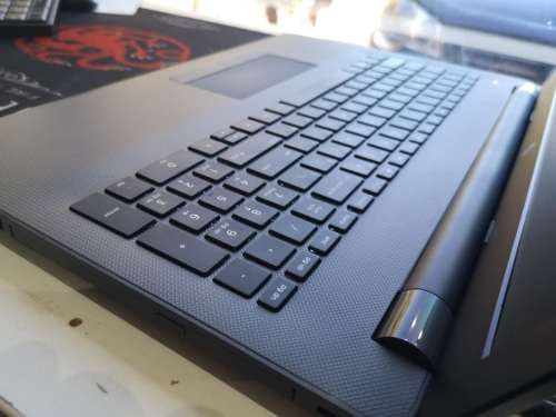 LATEST DESIGN**AS NEW**HP 255 G6*AMD E2-9000u*7th GEN*QUAD CORE*RADEON R2*4GB RAM*500GB HDD*DVD*
